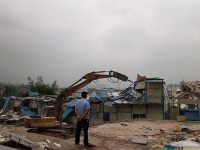 苏州拆除公司拆除中 苏州拆除公司拆除中