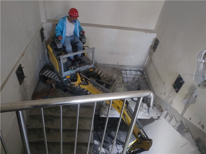 楼梯拆除