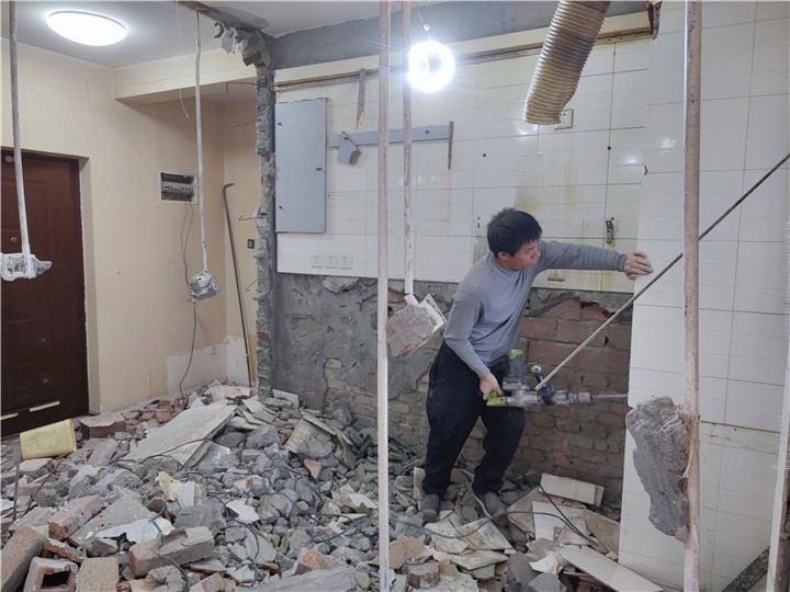 墙砖拆除