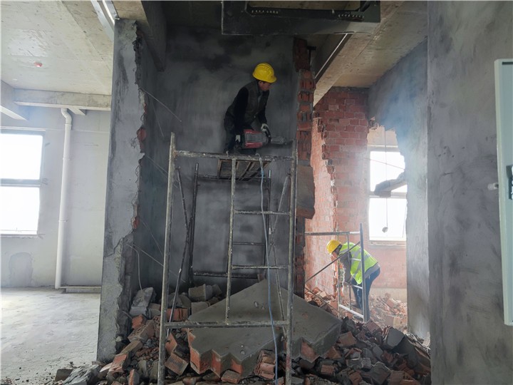 墙体拆除